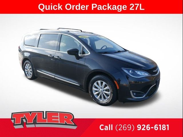 2018 Chrysler Pacifica Touring-L