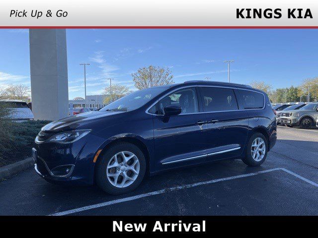 2018 Chrysler Pacifica Touring-L