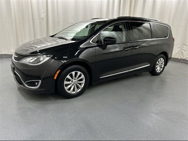 2018 Chrysler Pacifica Touring-L