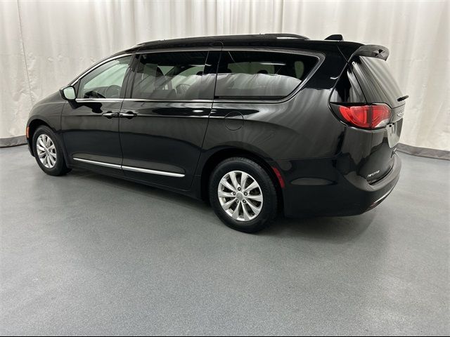 2018 Chrysler Pacifica Touring-L