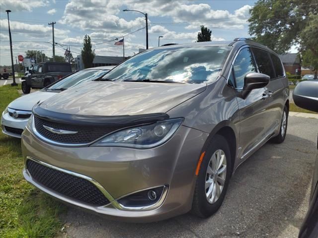 2018 Chrysler Pacifica Touring-L