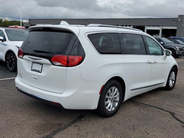 2018 Chrysler Pacifica Touring-L