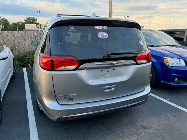 2018 Chrysler Pacifica Touring-L