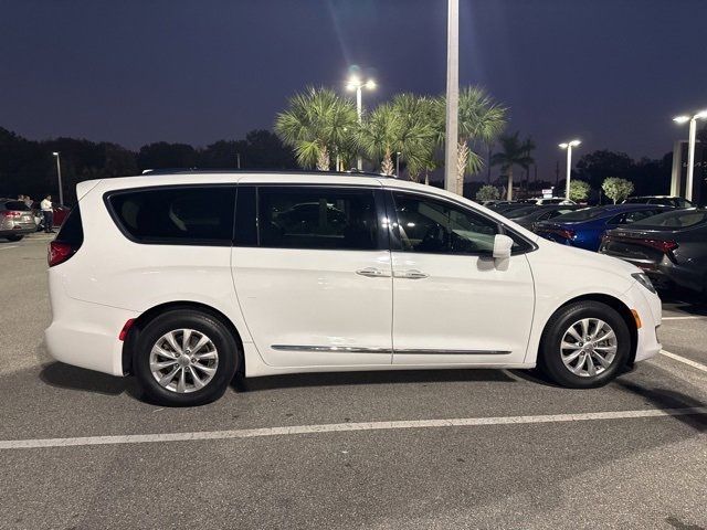 2018 Chrysler Pacifica Touring-L