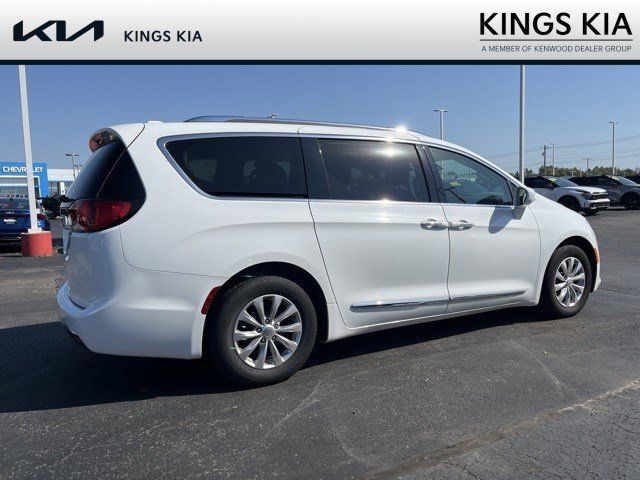 2018 Chrysler Pacifica Touring-L