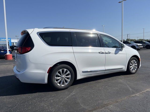 2018 Chrysler Pacifica Touring-L