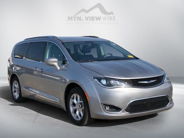 2018 Chrysler Pacifica Touring-L