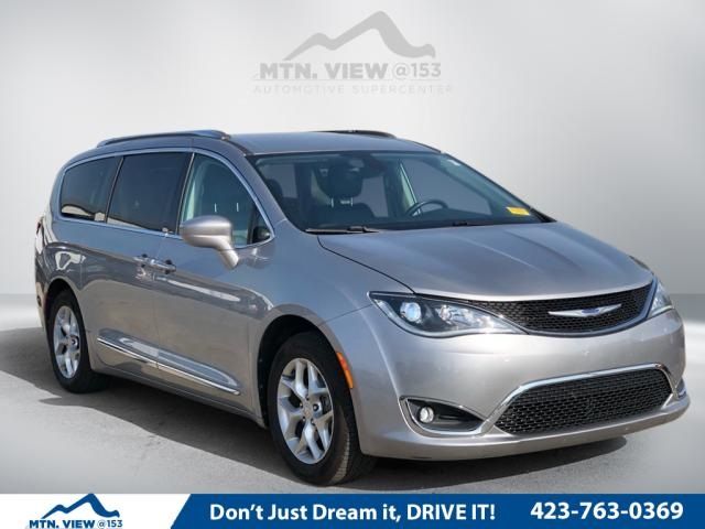 2018 Chrysler Pacifica Touring-L