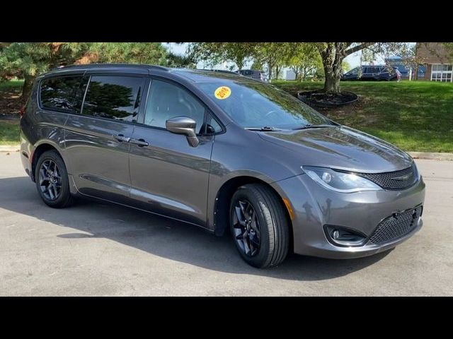 2018 Chrysler Pacifica Touring-L