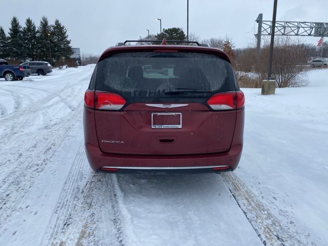 2018 Chrysler Pacifica Touring-L