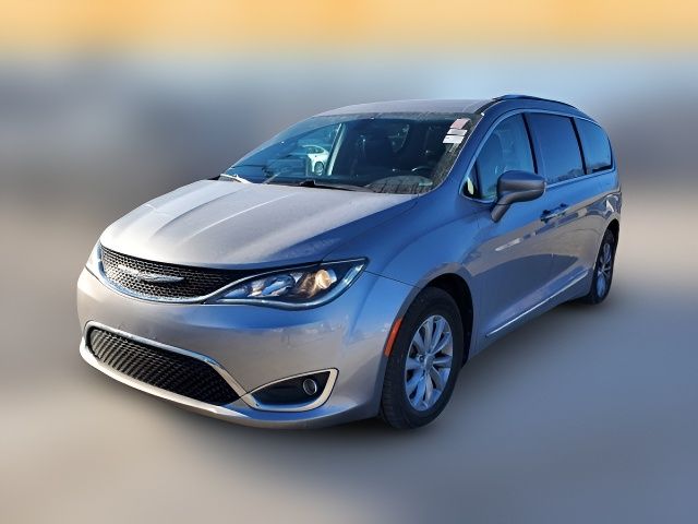 2018 Chrysler Pacifica Touring-L