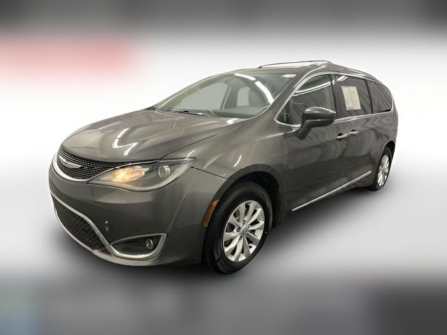 2018 Chrysler Pacifica Touring-L