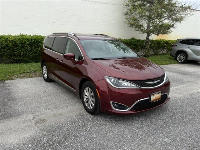 2018 Chrysler Pacifica Touring-L