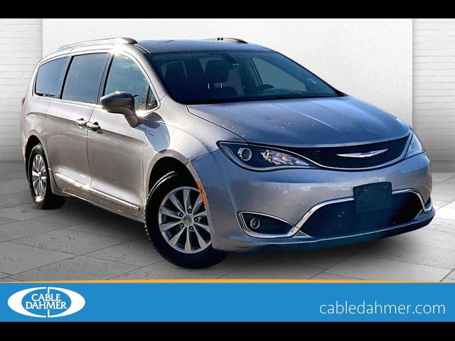 2018 Chrysler Pacifica Touring-L