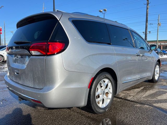 2018 Chrysler Pacifica Touring-L