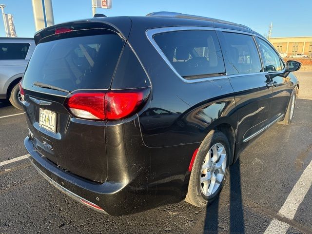 2018 Chrysler Pacifica Touring-L