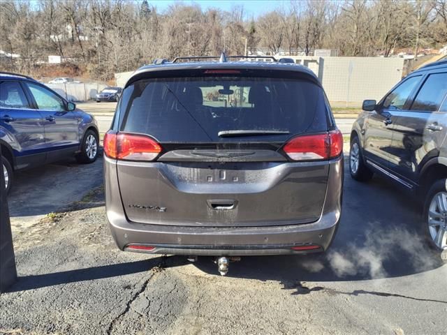 2018 Chrysler Pacifica Touring-L