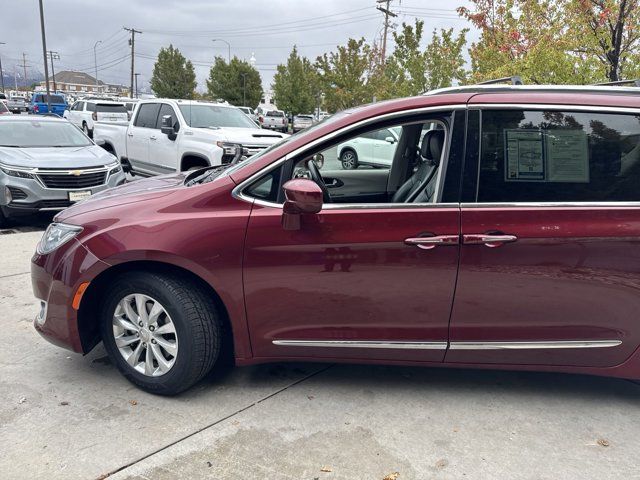 2018 Chrysler Pacifica Touring-L