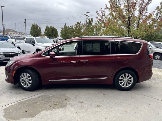 2018 Chrysler Pacifica Touring-L