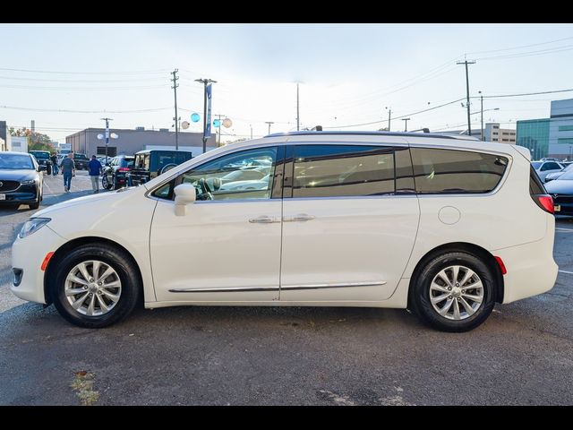 2018 Chrysler Pacifica Touring-L