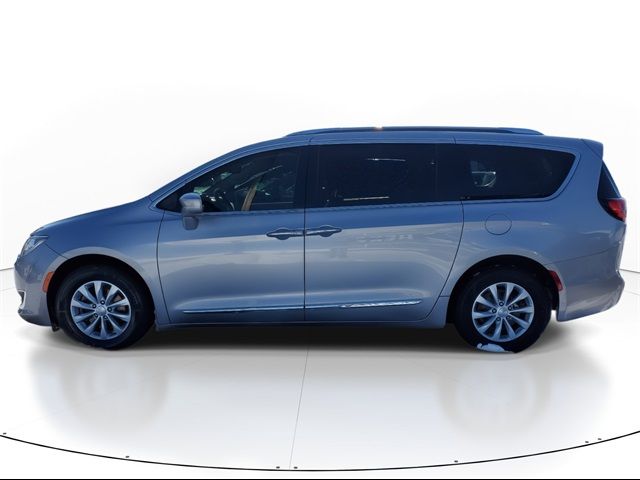 2018 Chrysler Pacifica Touring-L