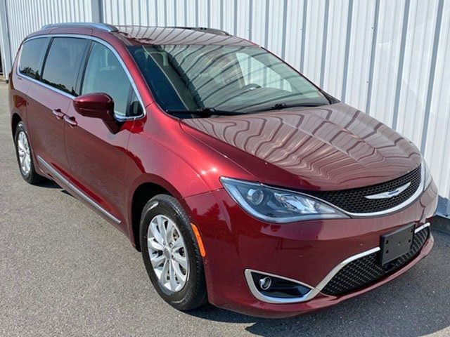 2018 Chrysler Pacifica Touring-L