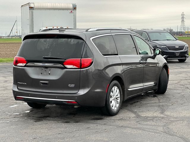 2018 Chrysler Pacifica Touring-L