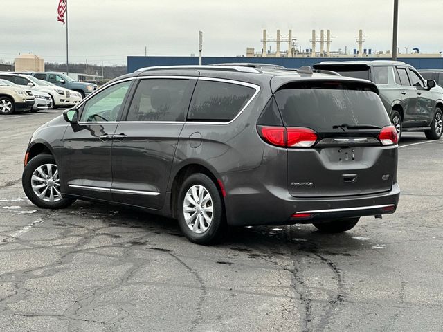 2018 Chrysler Pacifica Touring-L