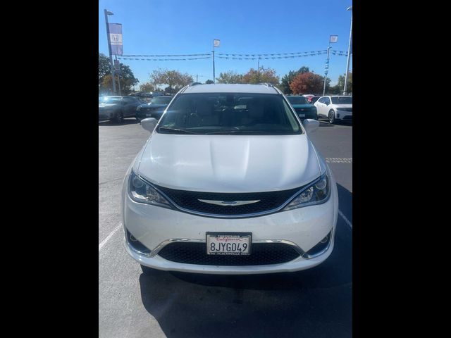 2018 Chrysler Pacifica Touring-L