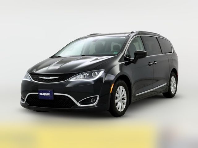 2018 Chrysler Pacifica Touring-L