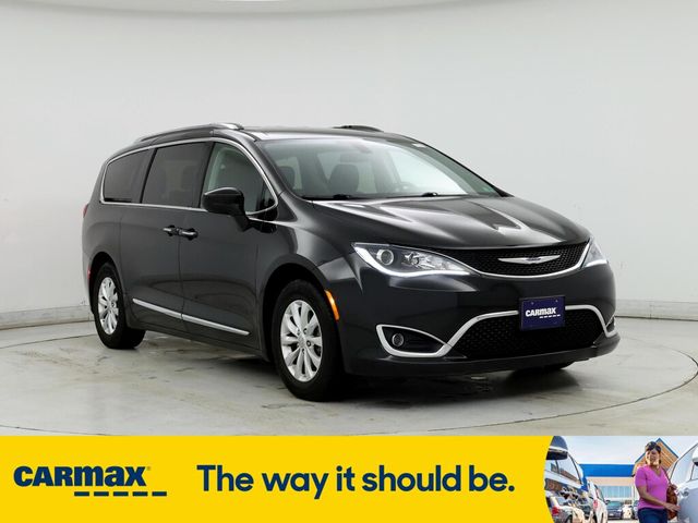 2018 Chrysler Pacifica Touring-L