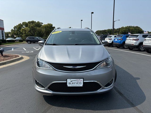 2018 Chrysler Pacifica Touring-L