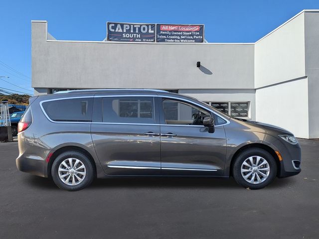 2018 Chrysler Pacifica Touring-L