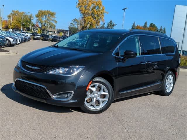 2018 Chrysler Pacifica Touring-L