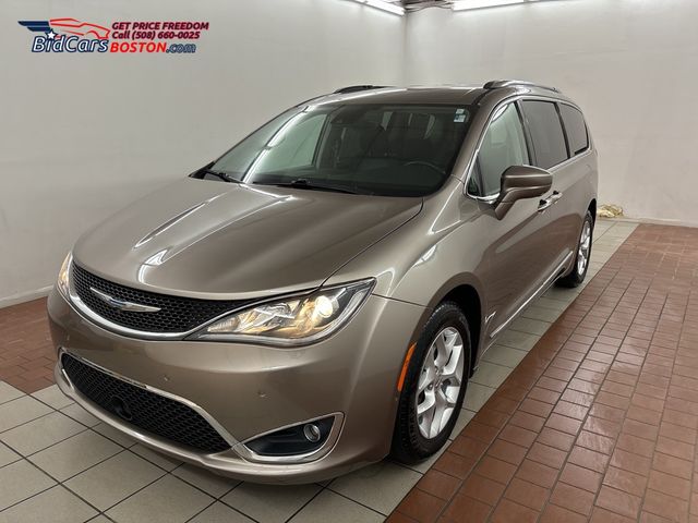 2018 Chrysler Pacifica Touring-L