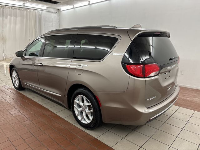 2018 Chrysler Pacifica Touring-L