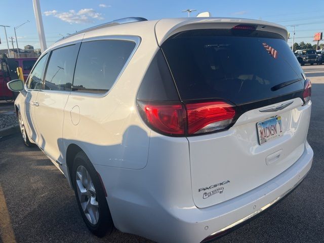 2018 Chrysler Pacifica Touring-L