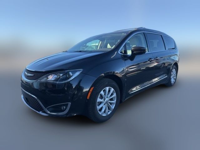 2018 Chrysler Pacifica Touring-L