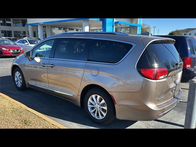 2018 Chrysler Pacifica Touring-L