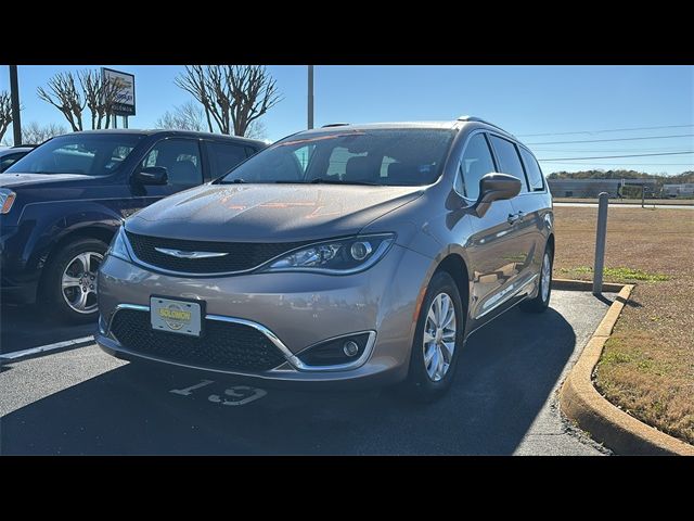 2018 Chrysler Pacifica Touring-L