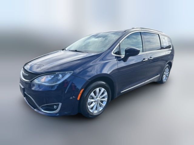 2018 Chrysler Pacifica Touring-L