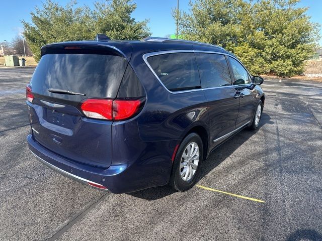 2018 Chrysler Pacifica Touring-L