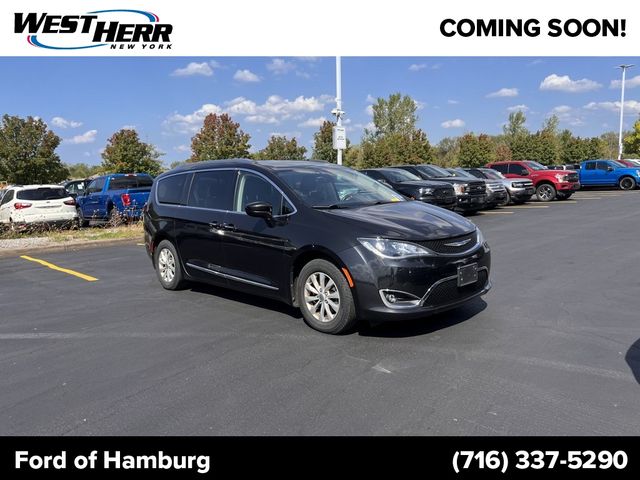 2018 Chrysler Pacifica Touring-L