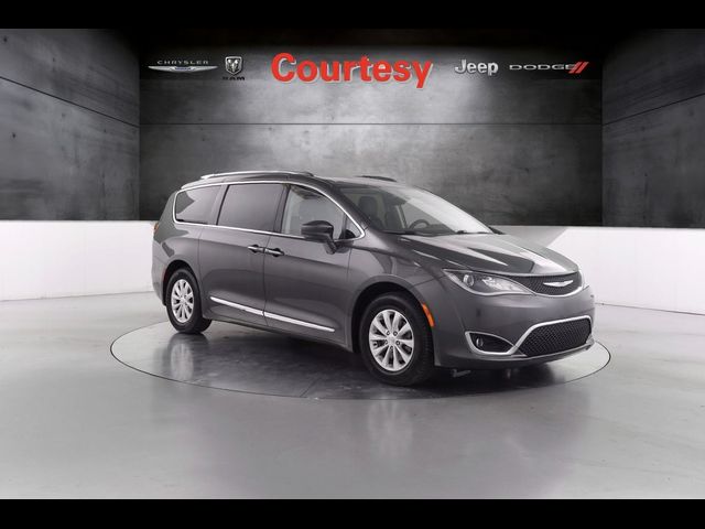 2018 Chrysler Pacifica Touring-L