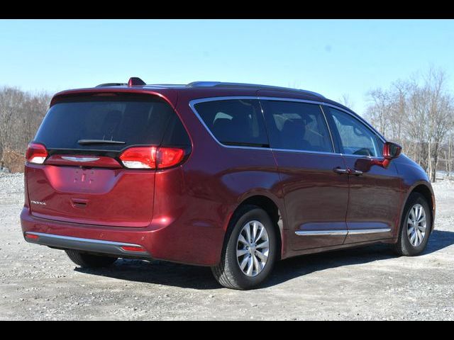 2018 Chrysler Pacifica Touring-L