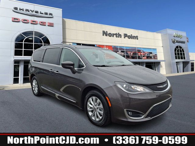 2018 Chrysler Pacifica Touring-L