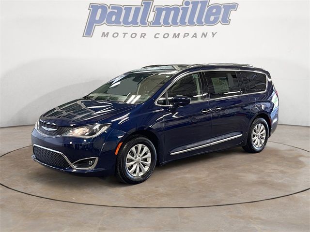 2018 Chrysler Pacifica Touring-L