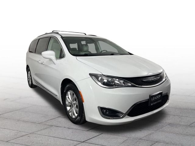 2018 Chrysler Pacifica Touring-L