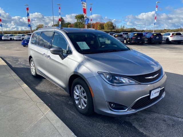 2018 Chrysler Pacifica Touring-L