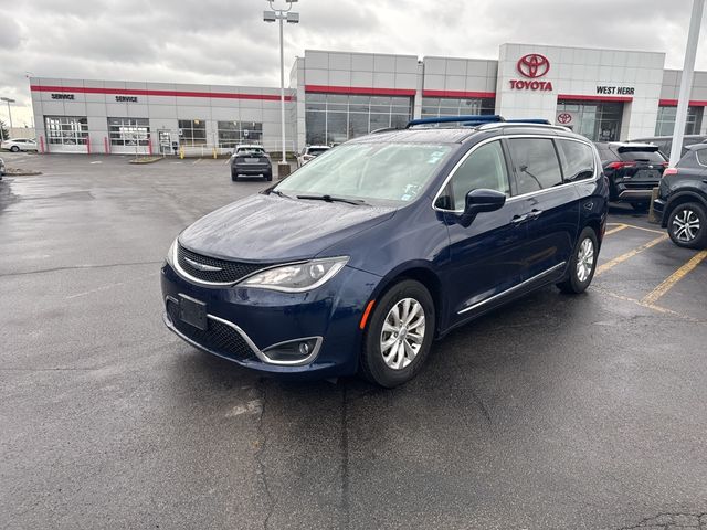 2018 Chrysler Pacifica Touring-L